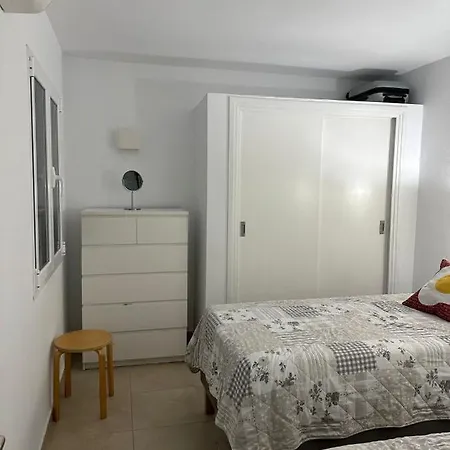 Melocotones In - Playa Del Ingles