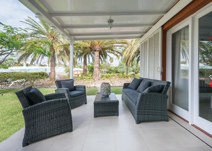 Melocotones In - Playa Del Ingles * 마스팔로마스